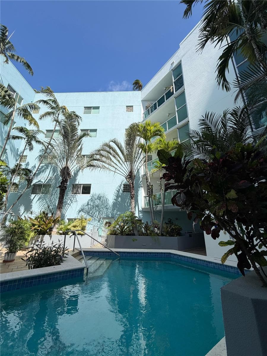 2699 Tigertail Ave # 14, Miami FL 33133 — 23