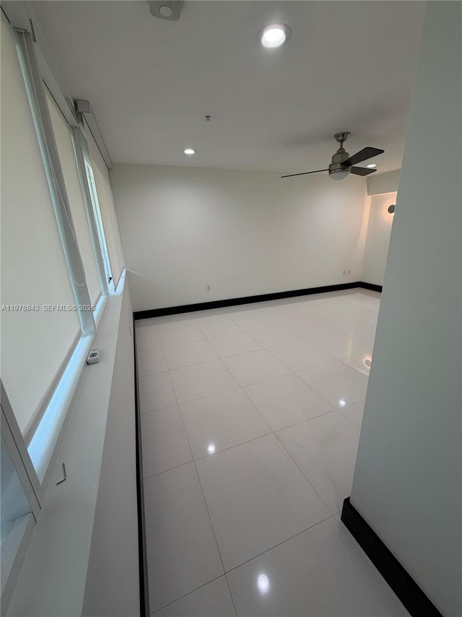 2699 Tigertail Ave # 14, Miami FL 33133 — 11