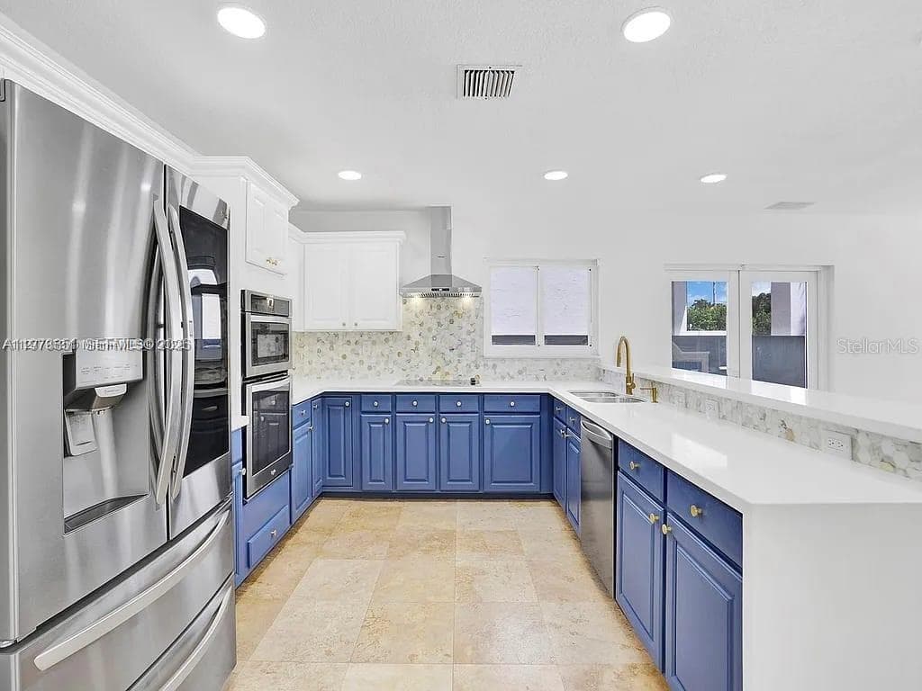 15945 NW 82nd Ct, Miami Lakes FL 33016 — 9