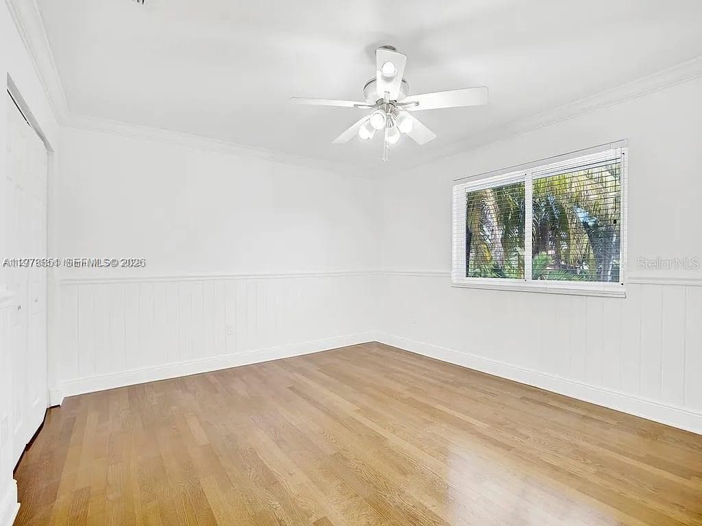 15945 NW 82nd Ct, Miami Lakes FL 33016 — 18