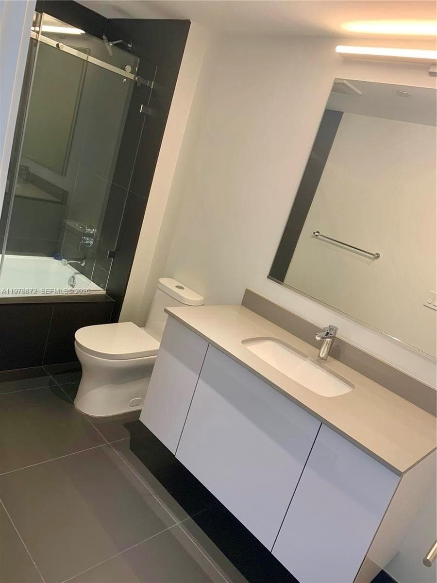 1600 NE 1st Ave # 1008, Miami FL 33132 — 7
