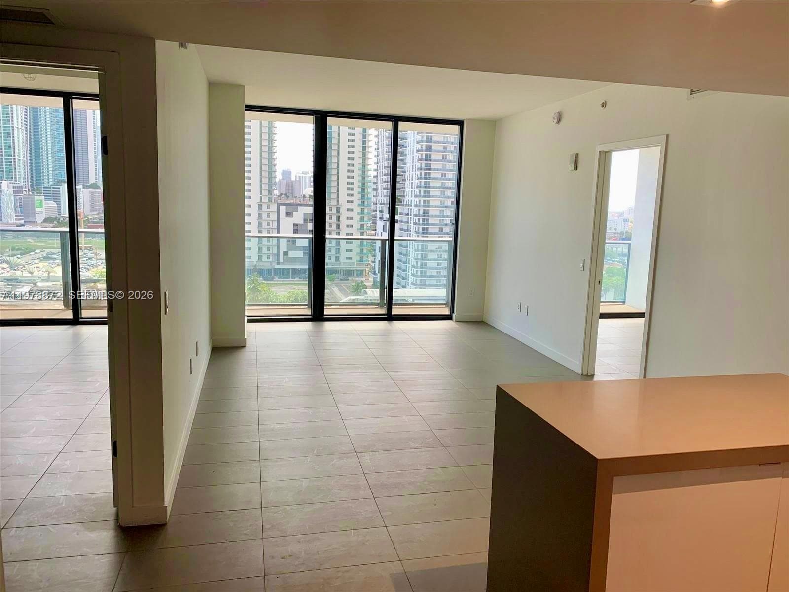 1600 NE 1st Ave # 1008, Miami FL 33132 — 4