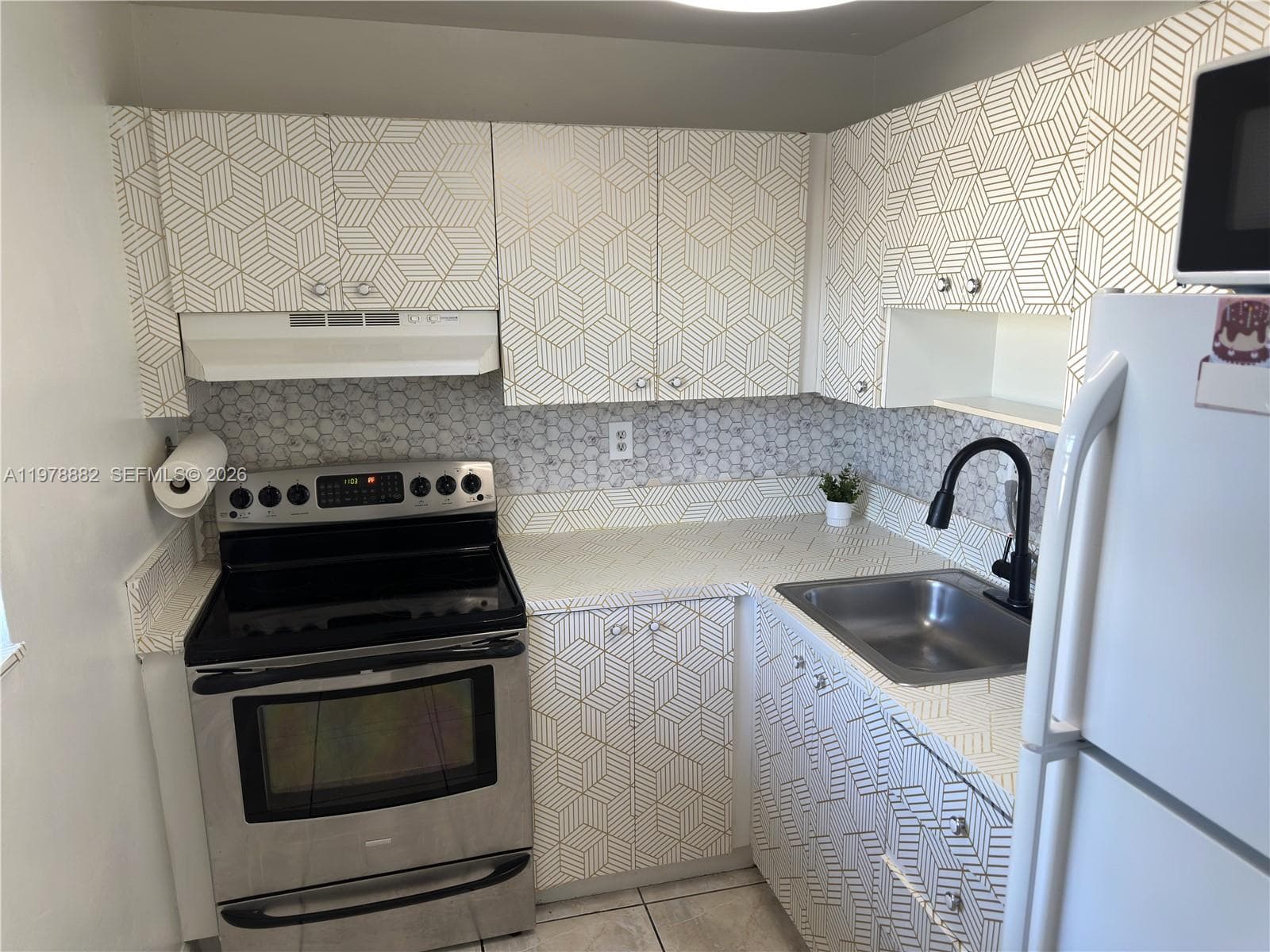 1725 W 60th St # F330, Hialeah FL 33012 — 4