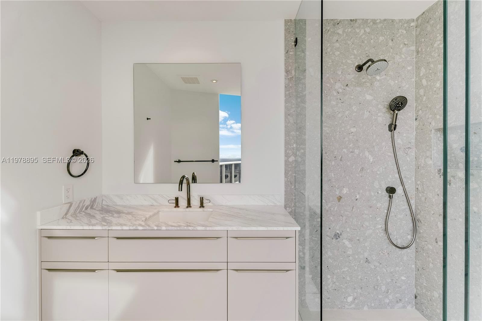 18201 E Collins Ave, Sunny Isles Beach FL 33160 — 62