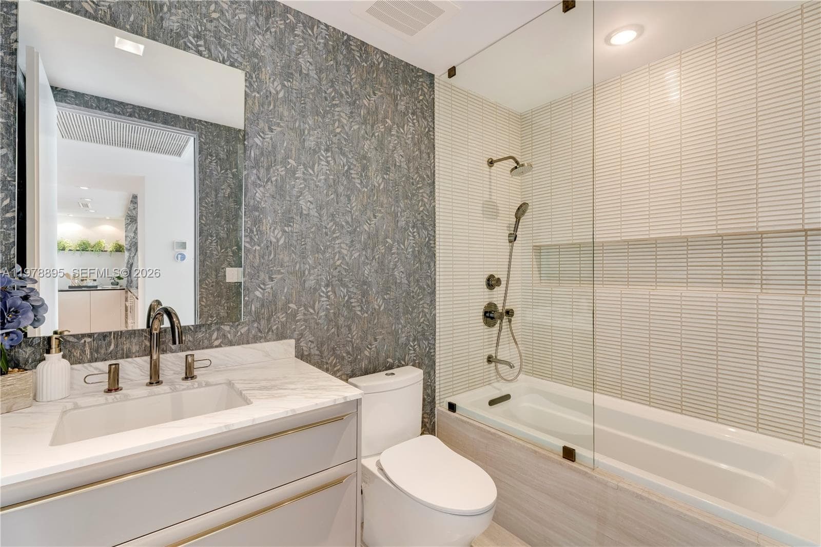 18201 E Collins Ave, Sunny Isles Beach FL 33160 — 63
