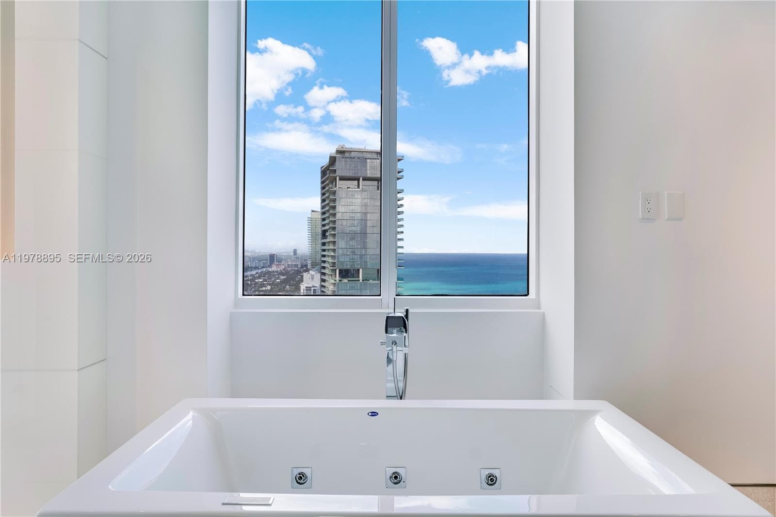 18201 E Collins Ave, Sunny Isles Beach FL 33160 — 55