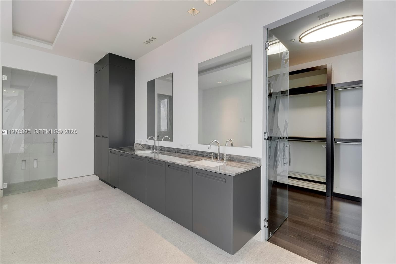 18201 E Collins Ave, Sunny Isles Beach FL 33160 — 54