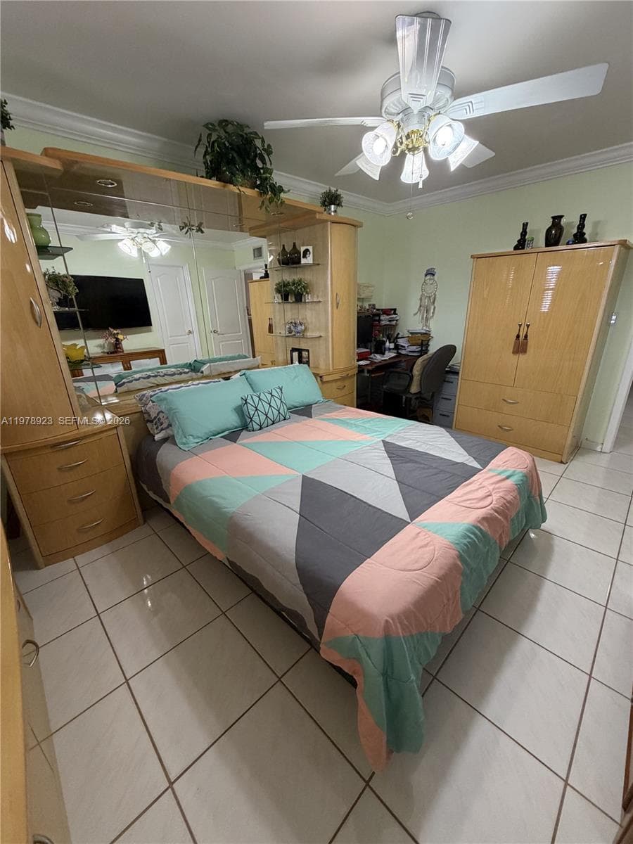 1800 W 54th St # 309, Hialeah FL 33012 — 26