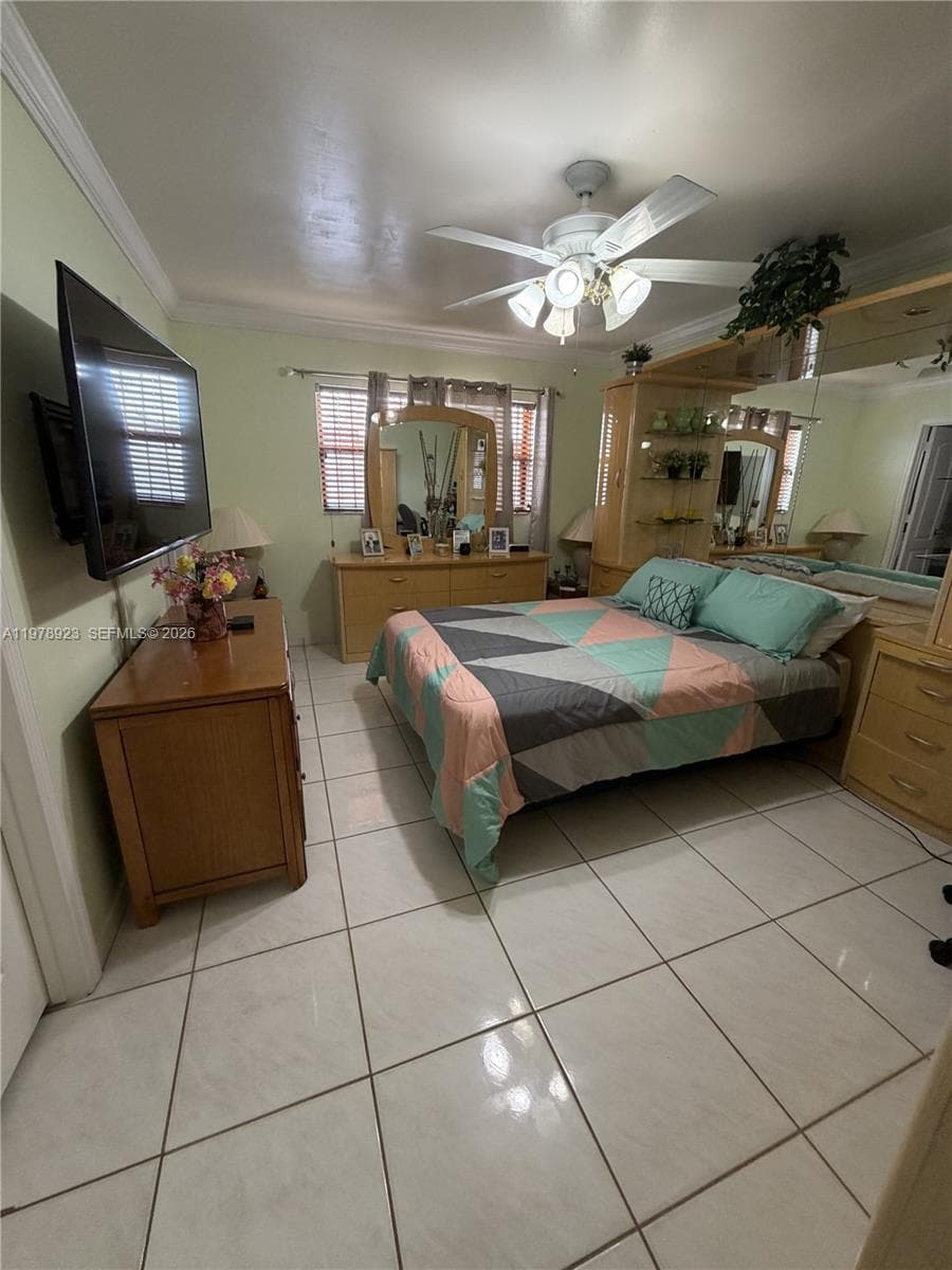 1800 W 54th St # 309, Hialeah FL 33012 — 24