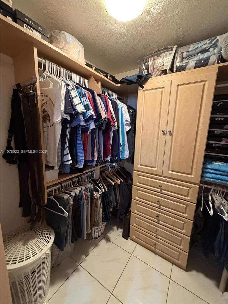 1800 W 54th St # 309, Hialeah FL 33012 — 30