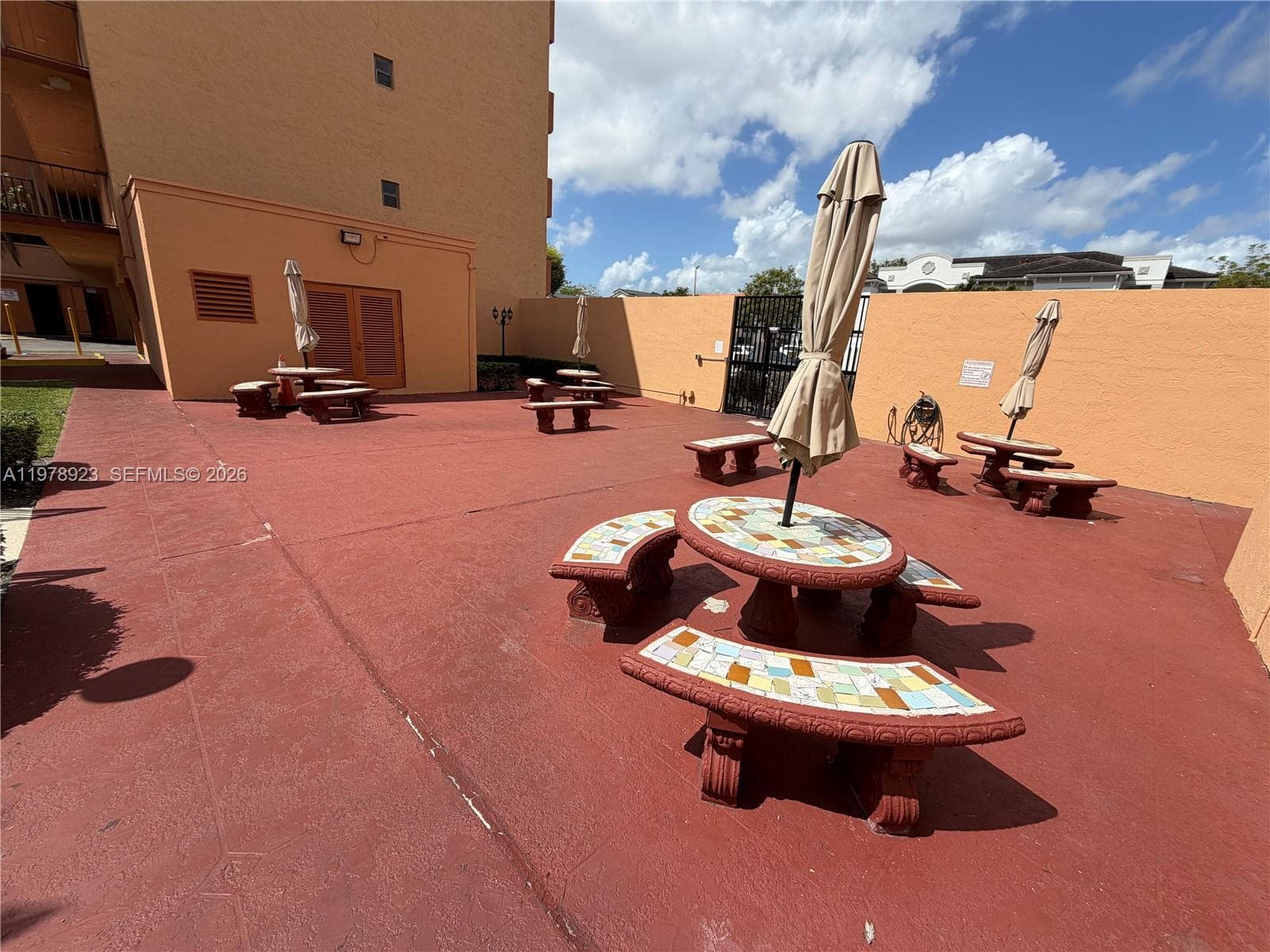 1800 W 54th St # 309, Hialeah FL 33012 — 41
