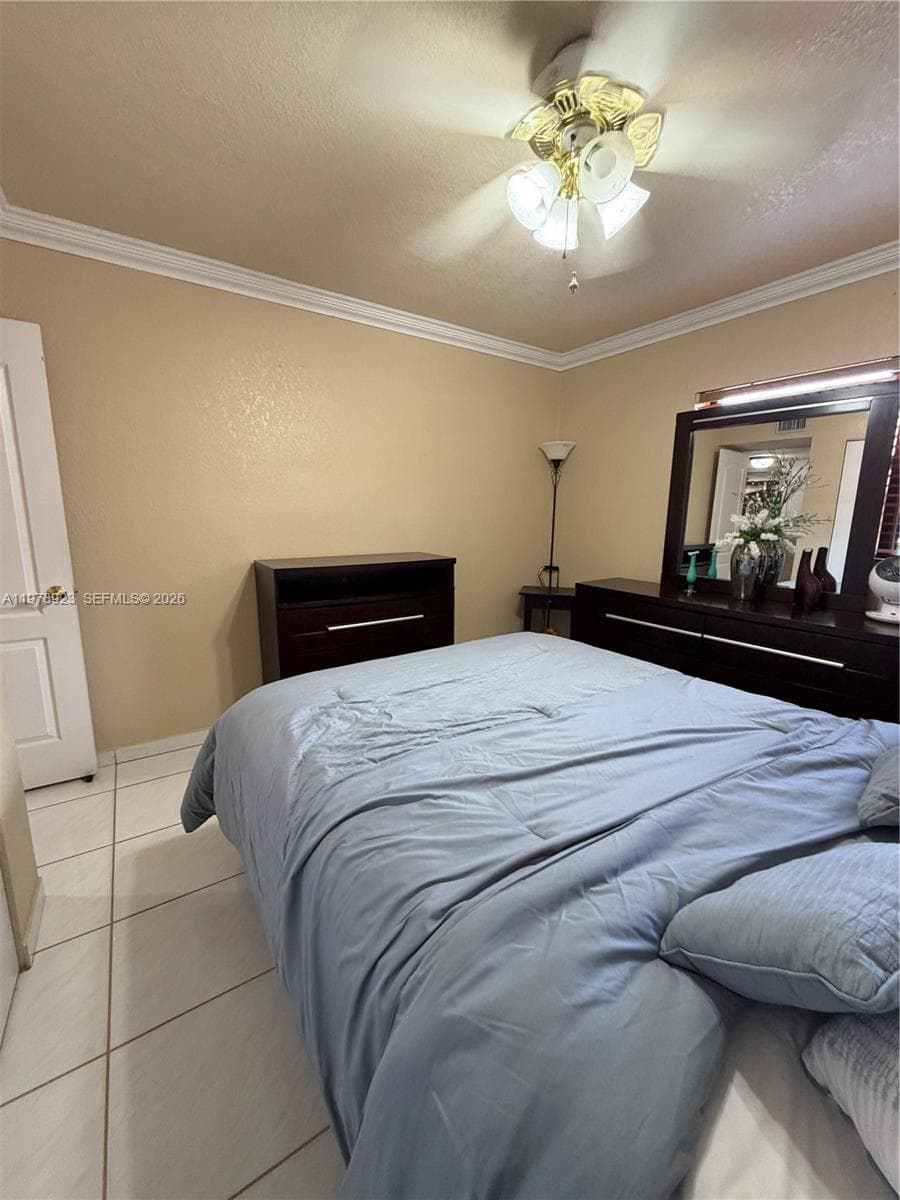 1800 W 54th St # 309, Hialeah FL 33012 — 15
