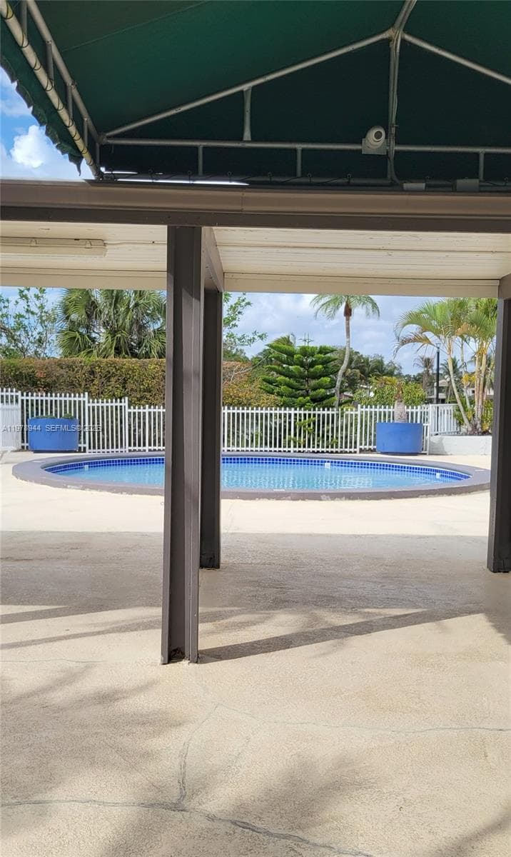 11396 SW 65th St, Miami FL 33173 — 42