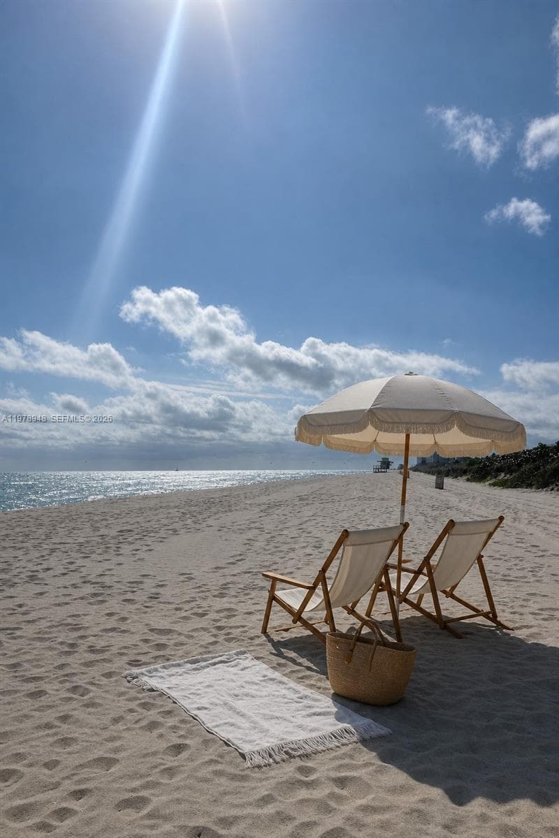 8345 Byron Ave # 1, Miami Beach FL 33141 — 16