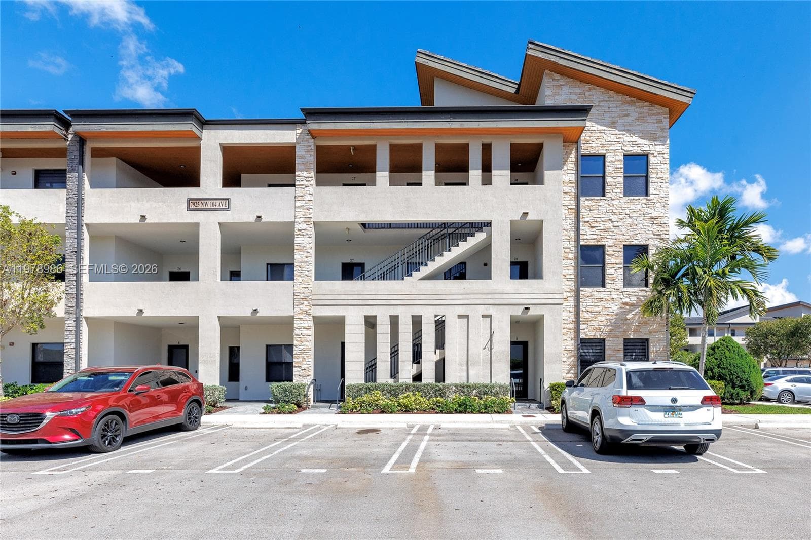 7925 NW 104th Ave # 28, Doral FL 33178 — 3