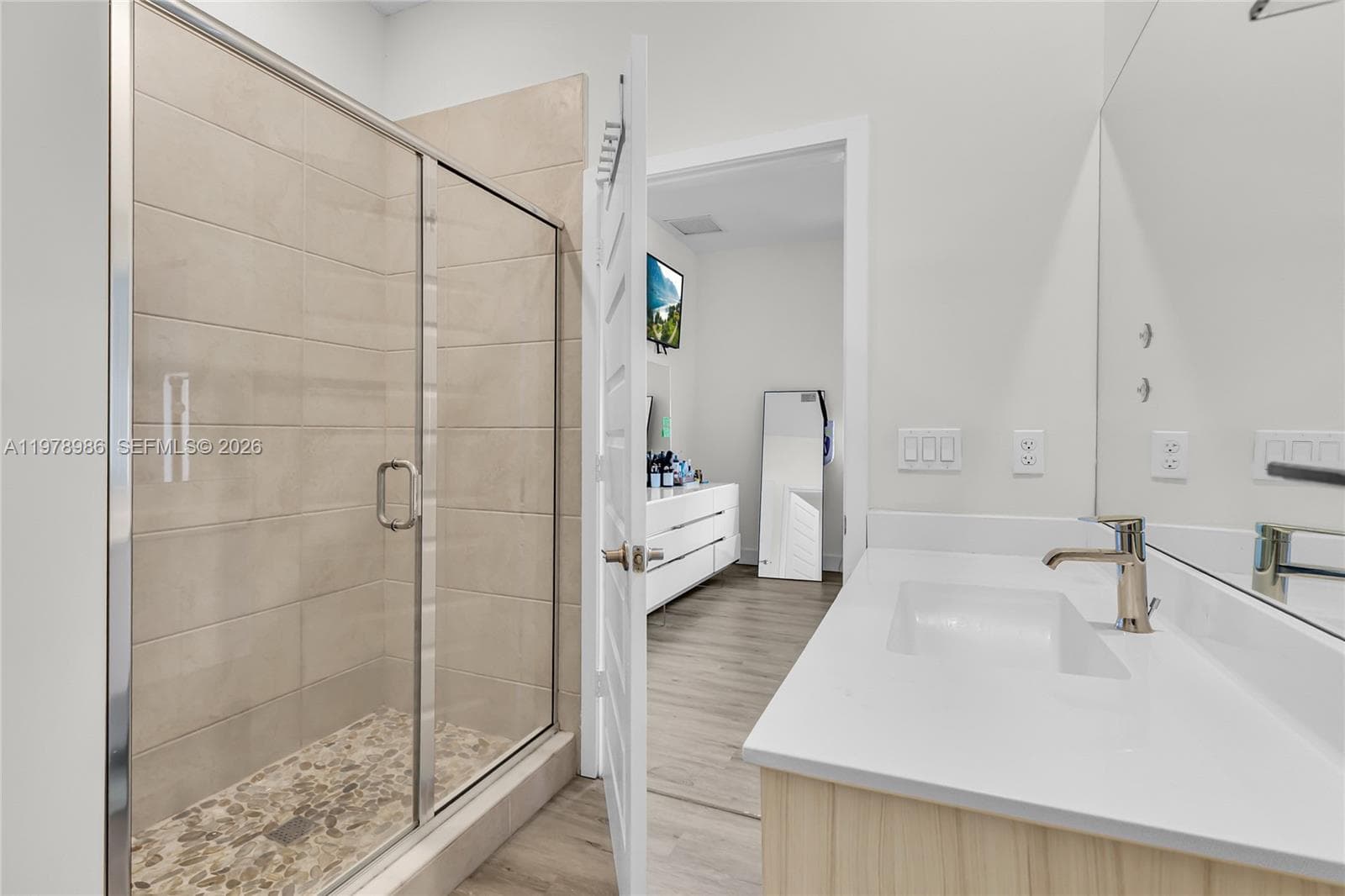 7925 NW 104th Ave # 28, Doral FL 33178 — 24