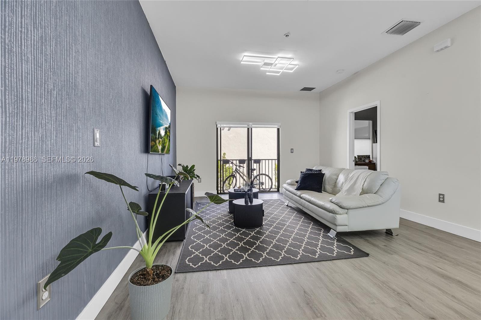 7925 NW 104th Ave # 28, Doral FL 33178 — 15