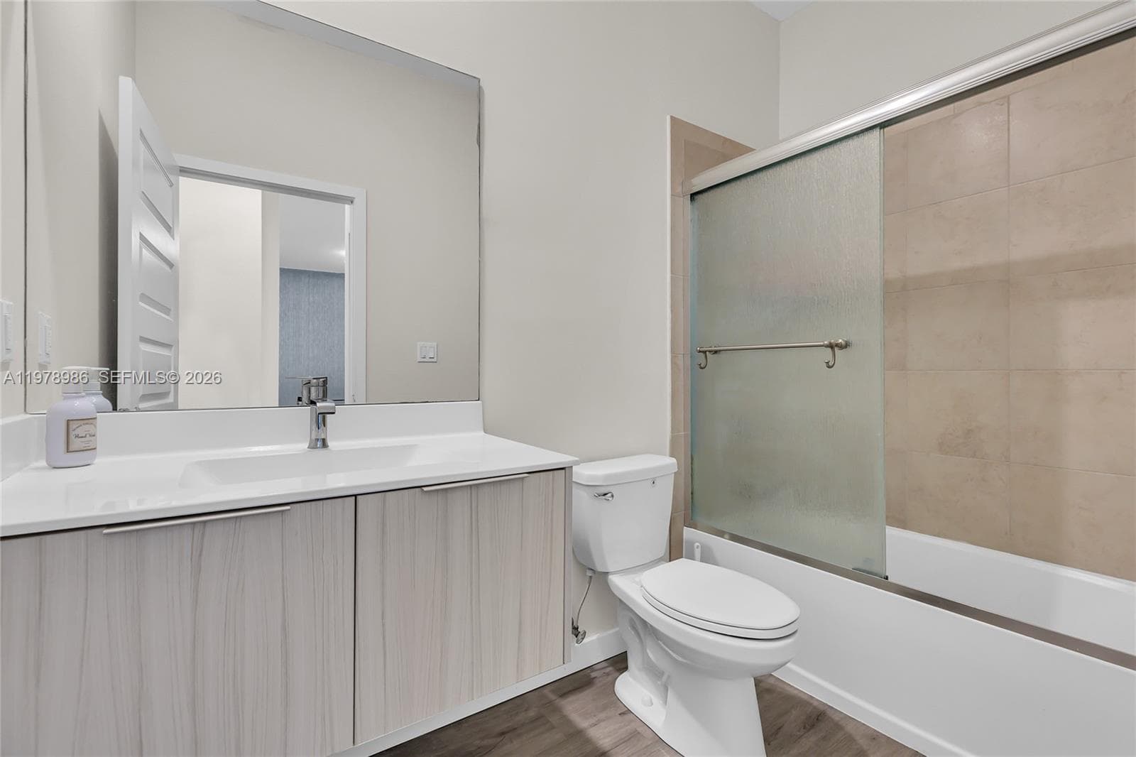 7925 NW 104th Ave # 28, Doral FL 33178 — 19