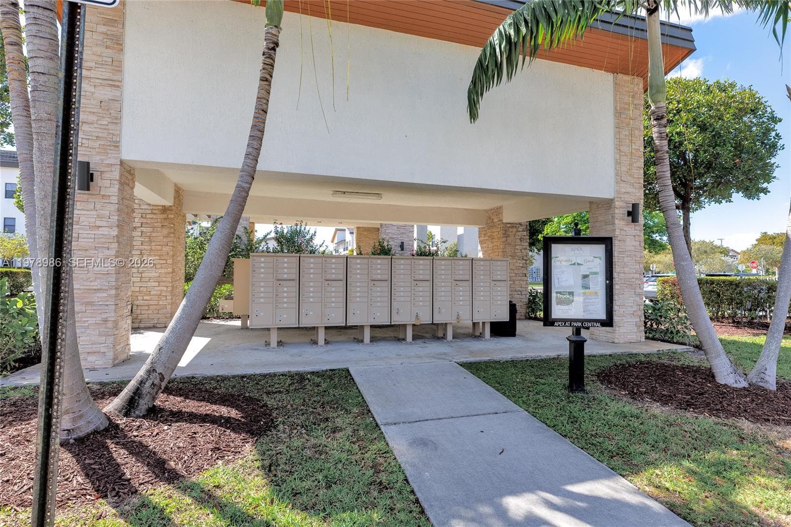 7925 NW 104th Ave # 28, Doral FL 33178 — 25
