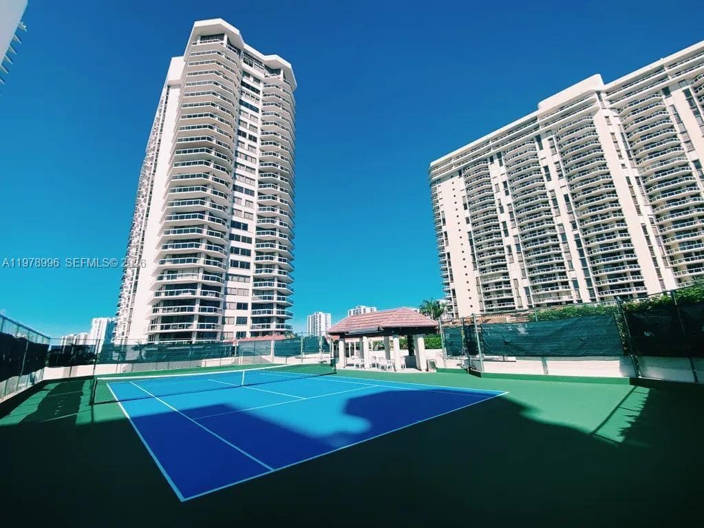 20185 E Country Club Dr # 3, Aventura FL 33180 — 18