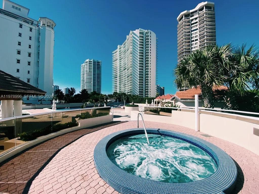 20185 E Country Club Dr # 3, Aventura FL 33180 — 15