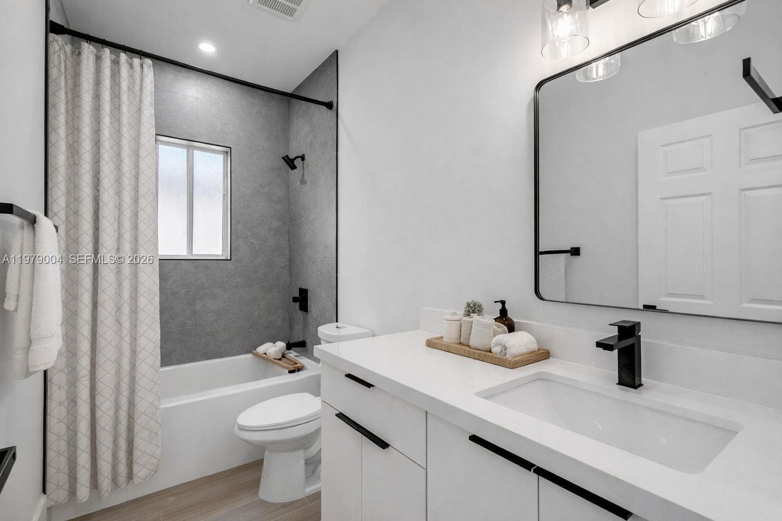 354 NE 35th Ave, Homestead FL 33033 — 2