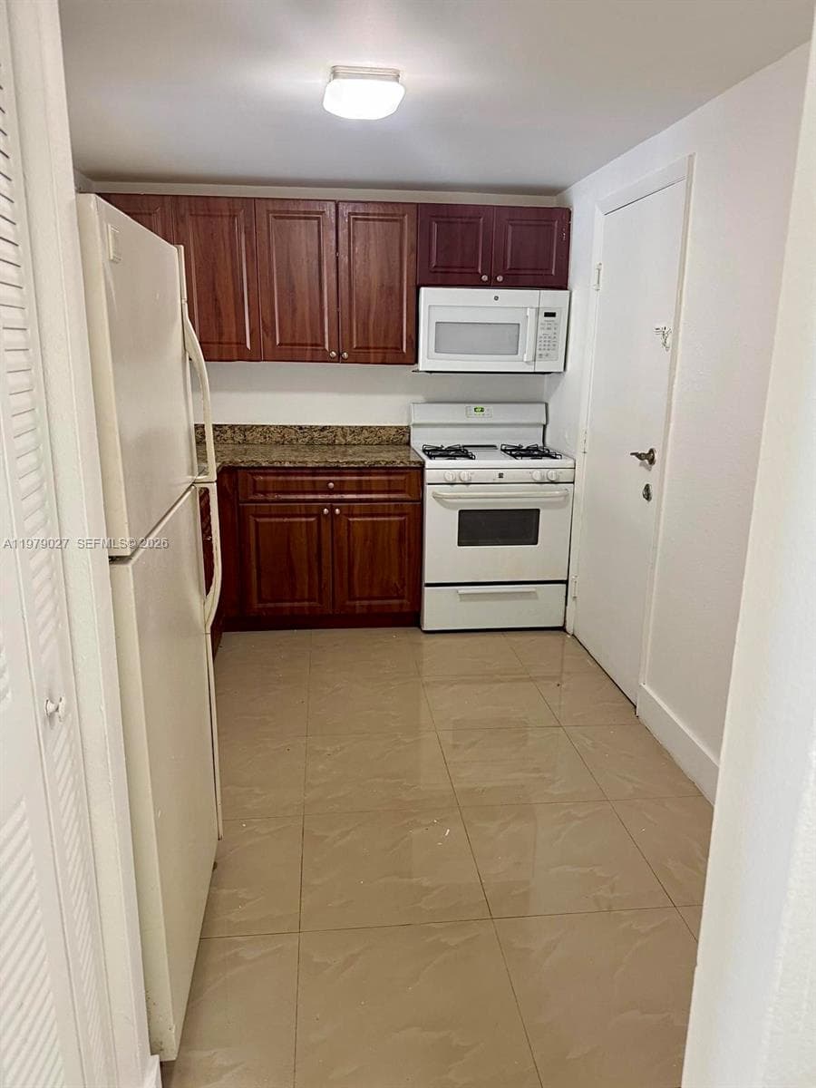 17911 NW 68th Ave # N104, Hialeah FL 33015 — 1