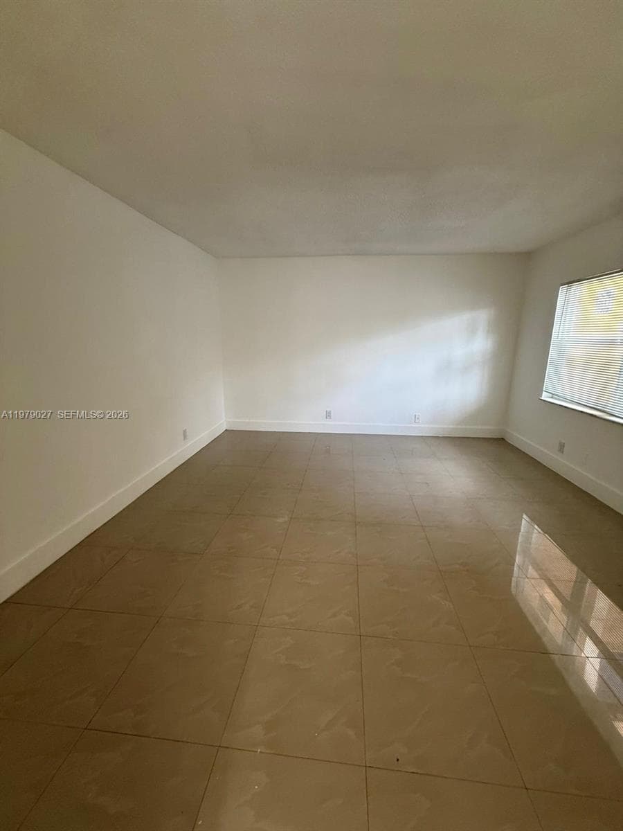 17911 NW 68th Ave # N104, Hialeah FL 33015 — 11