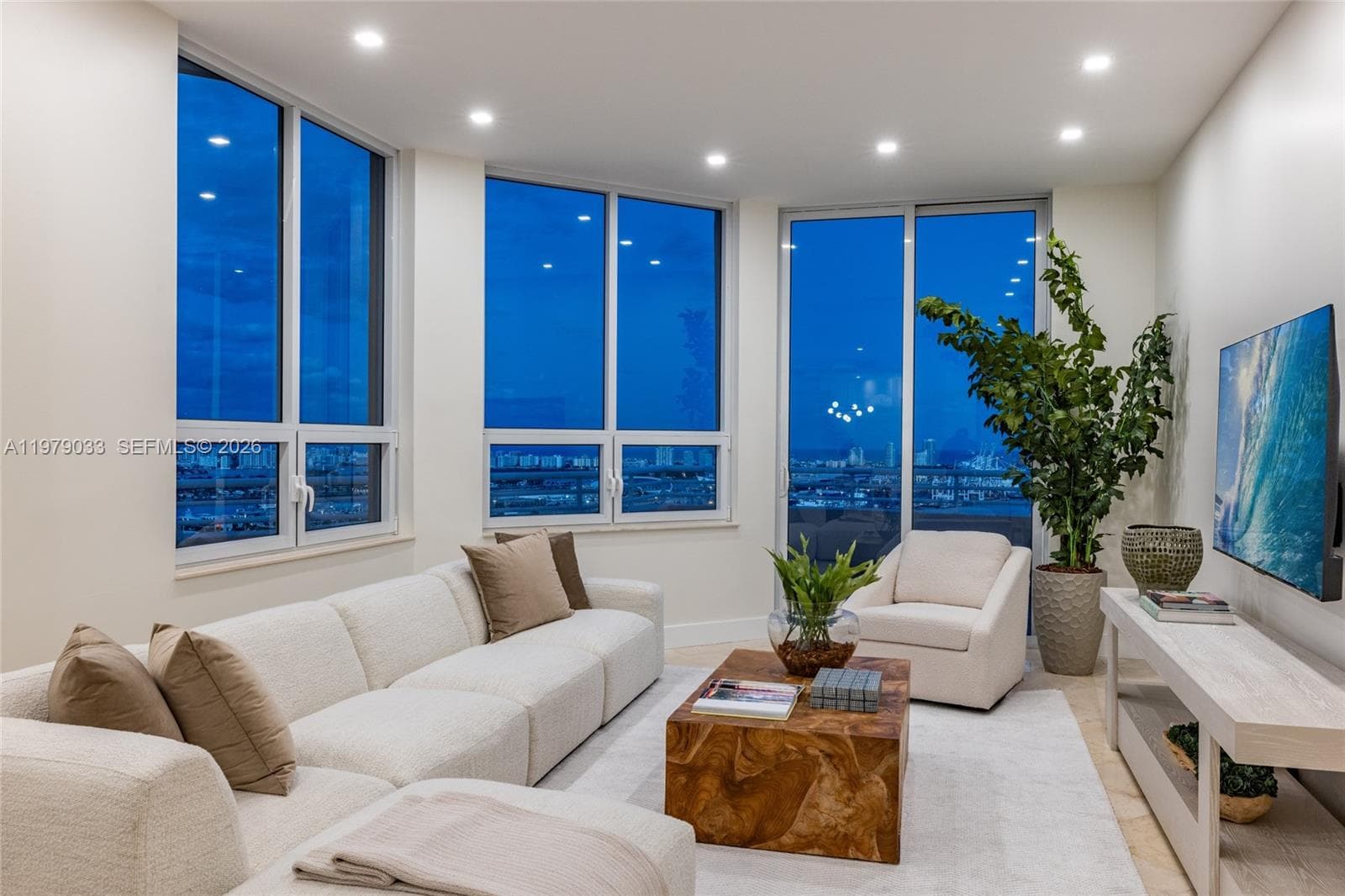 808 Brickell Key Dr # 3901, Miami FL 33131 — 57