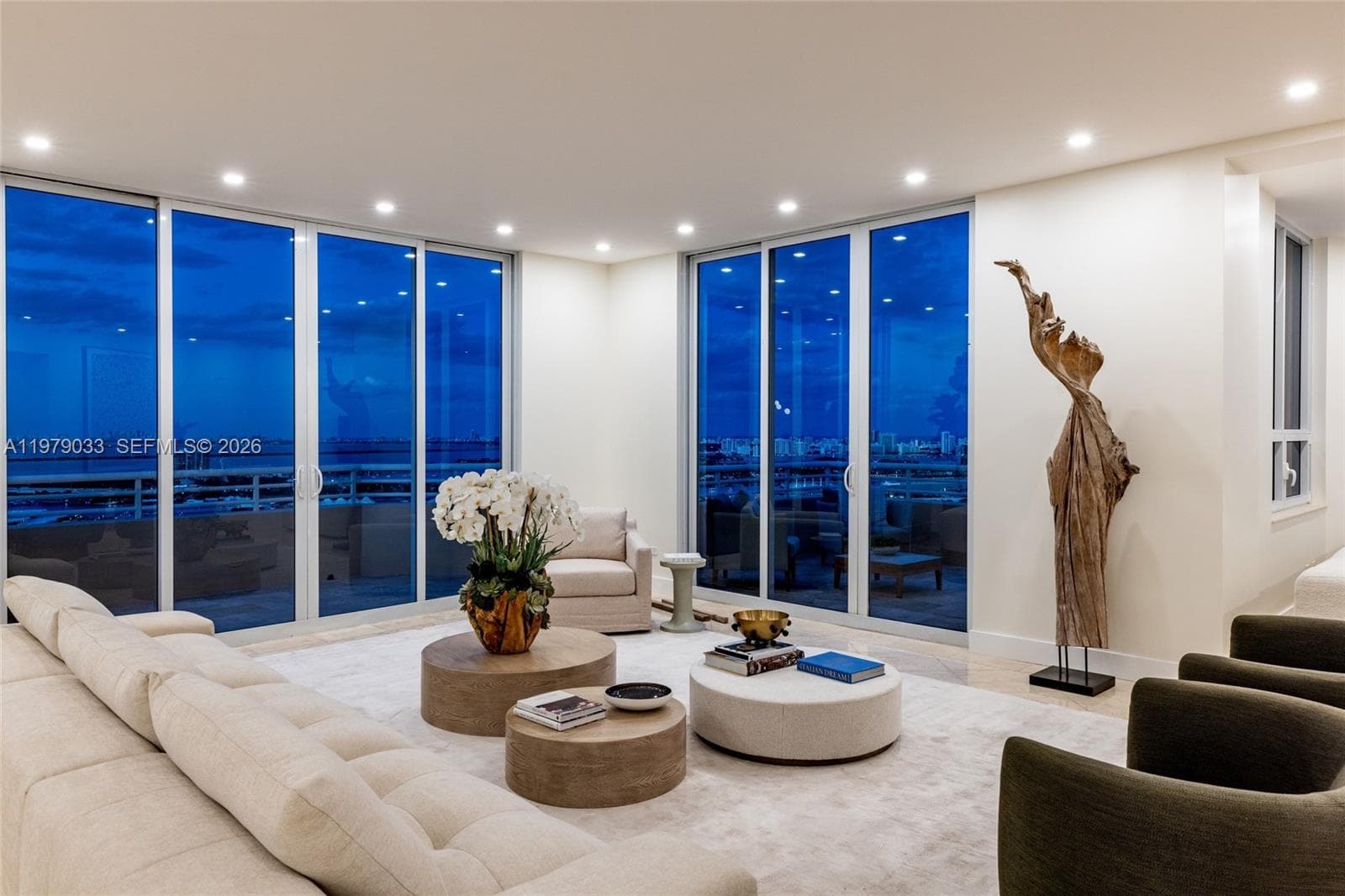 808 Brickell Key Dr # 3901, Miami FL 33131 — 55