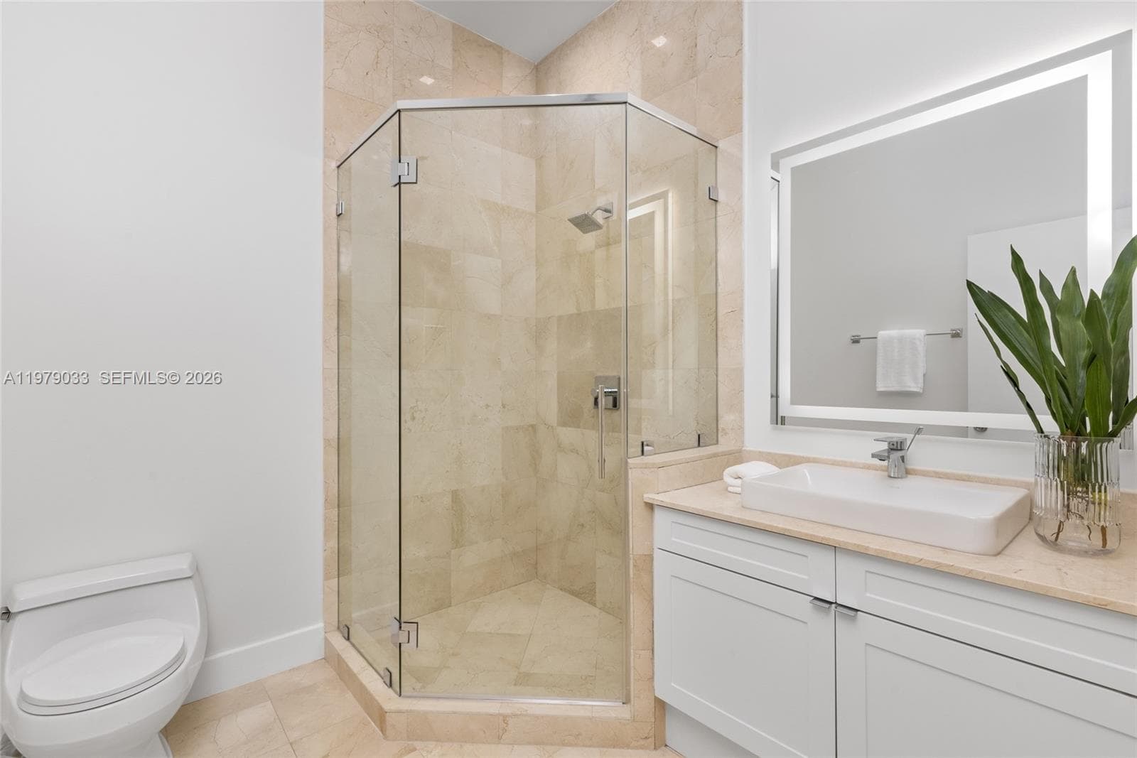 808 Brickell Key Dr # 3901, Miami FL 33131 — 39