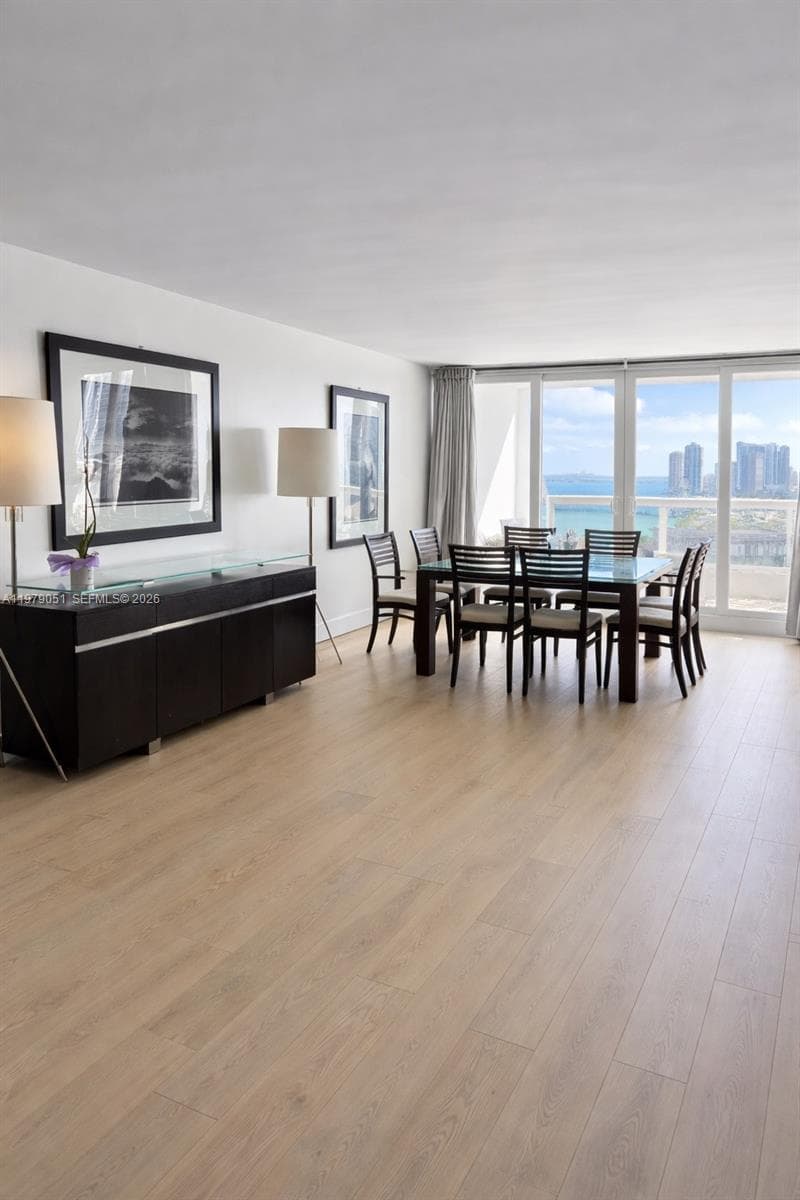 1717 N Bayshore Dr # 2654, Miami FL 33132 — 3