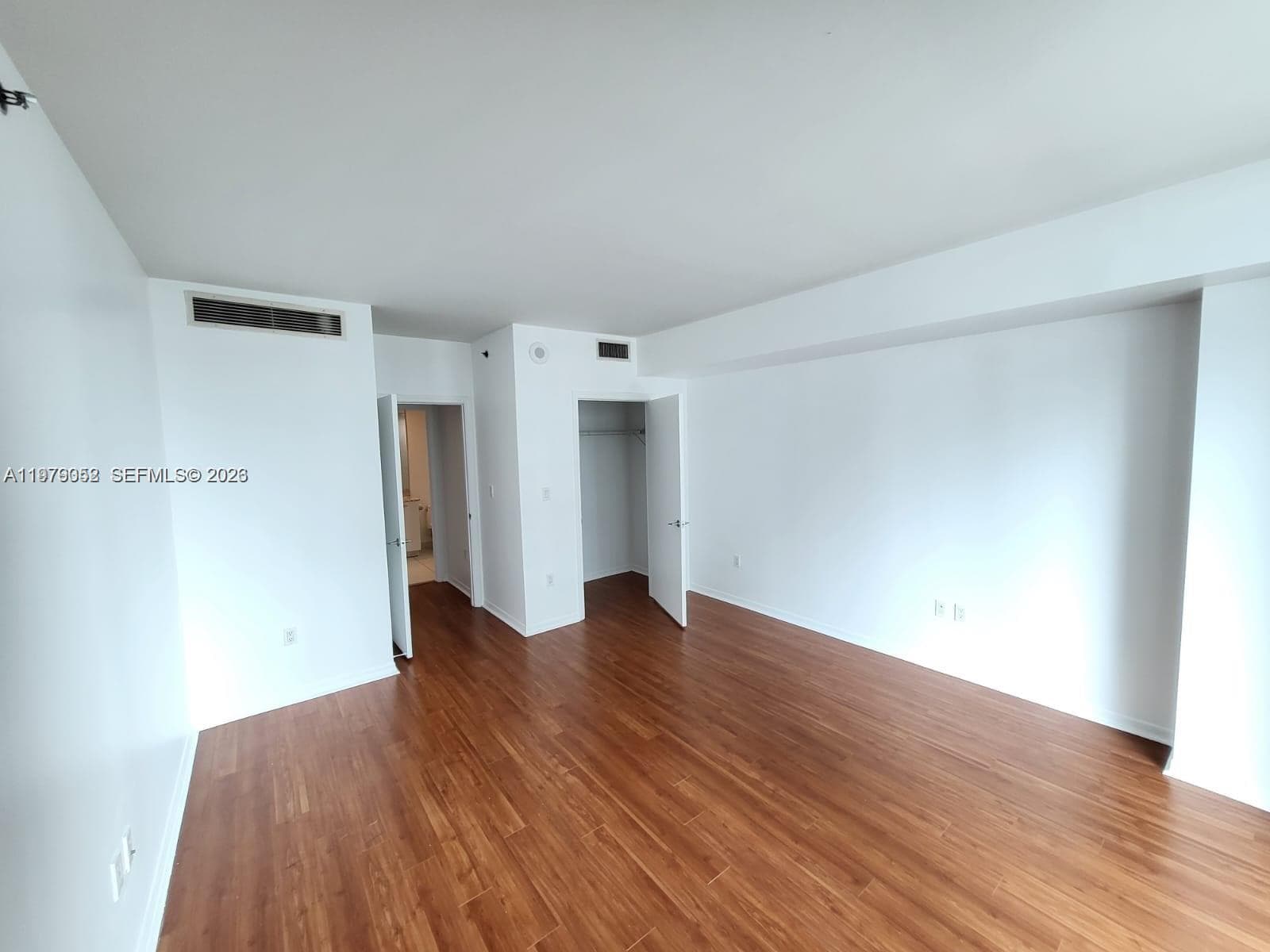 500 Brickell Ave # 2906, Miami FL 33131 — 12