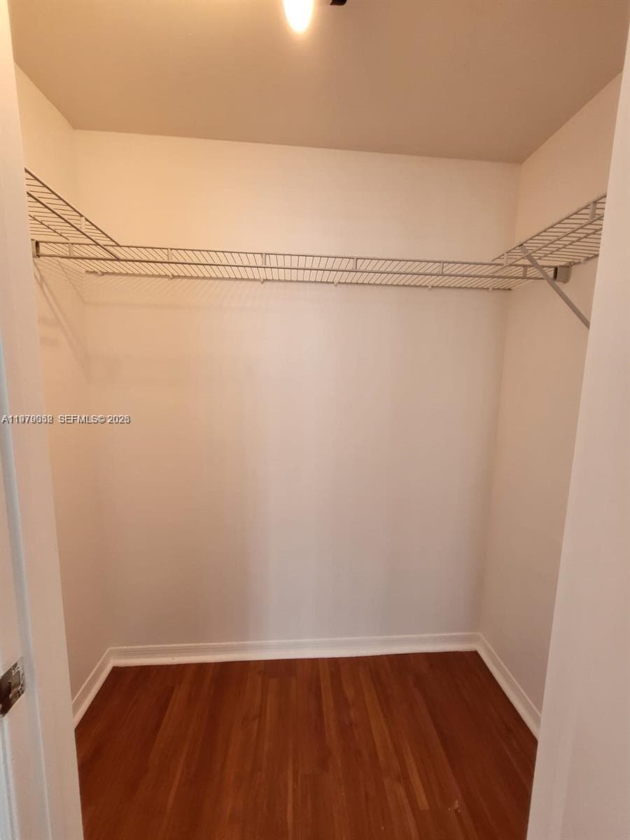500 Brickell Ave # 2906, Miami FL 33131 — 10