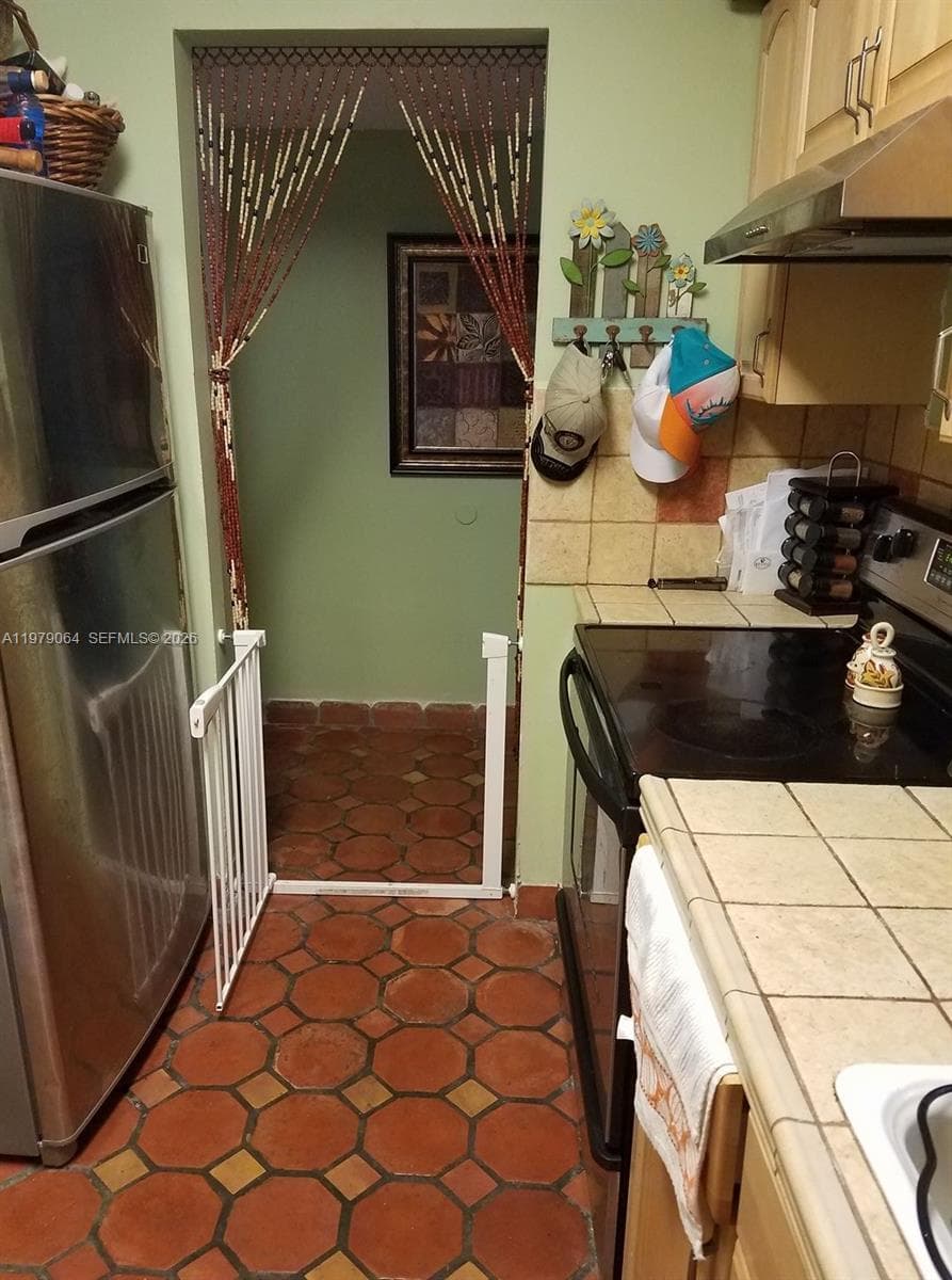 8500 SW 133rd Avenue Rd # 108, Miami FL 33183 — 5