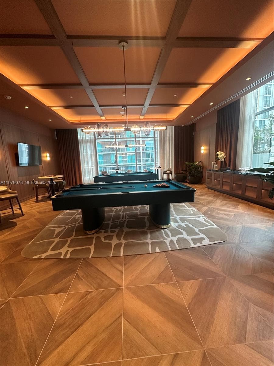 77 SE 5th # 2514, Miami FL 33131 — 13