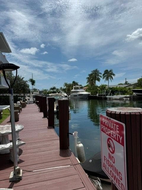 2430 NE 135th St # 102, North Miami FL 33181 — 2