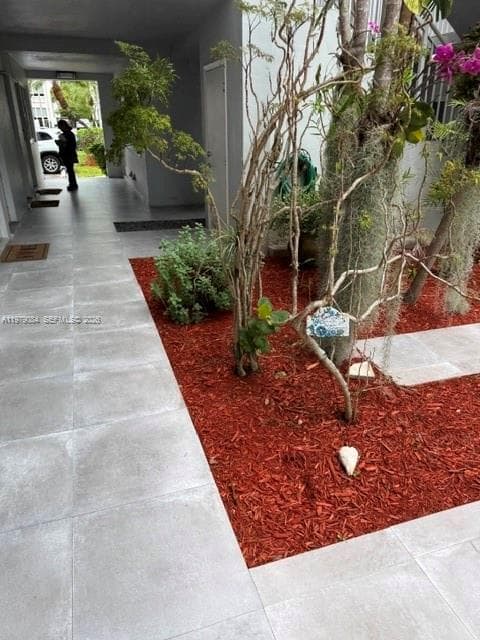 2430 NE 135th St # 102, North Miami FL 33181 — 33