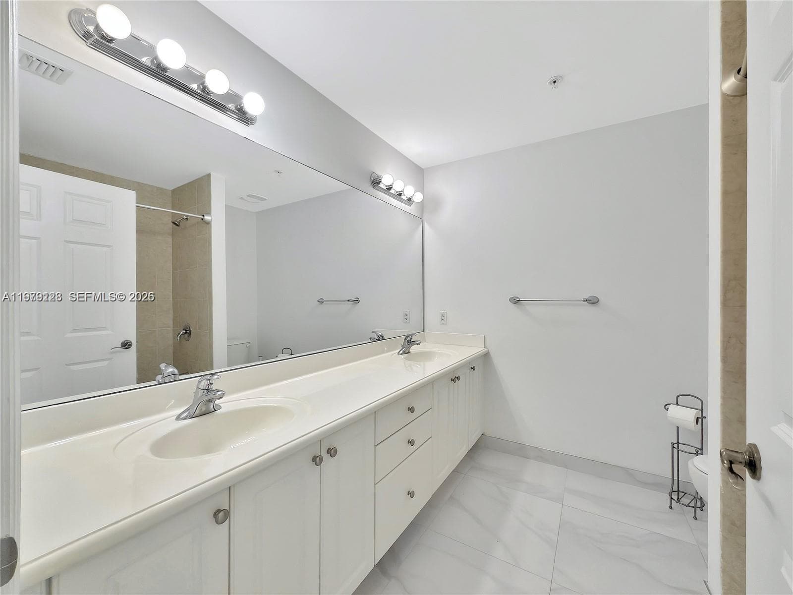 8390 SW 72nd Ave # 106, Miami FL 33143 — 15