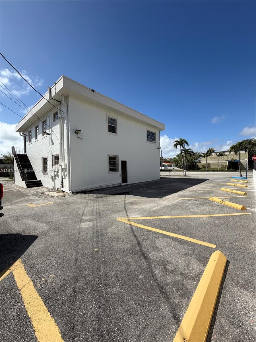 1933 SW 27th Ave, Miami FL 33145 — 7