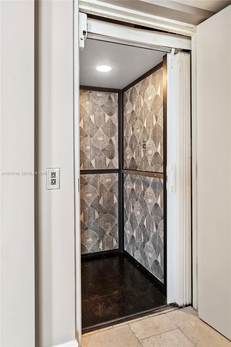 5801 Collins Ave, Miami Beach FL 33140 — 67