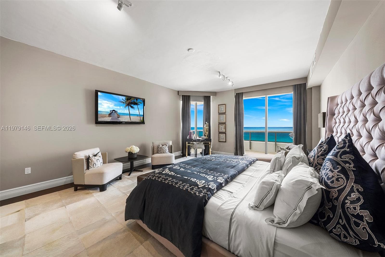 5801 Collins Ave, Miami Beach FL 33140 — 35