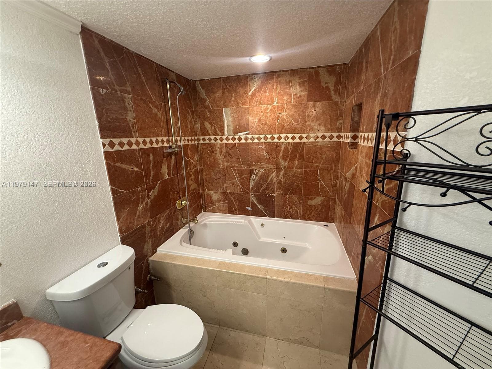 801 Brickell Bay Dr # 470, Miami FL 33131 — 32