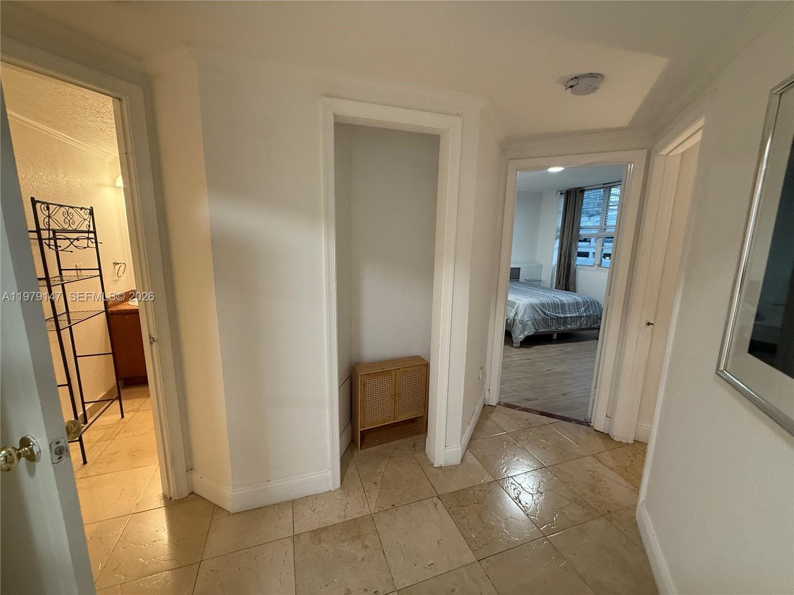 801 Brickell Bay Dr # 470, Miami FL 33131 — 30