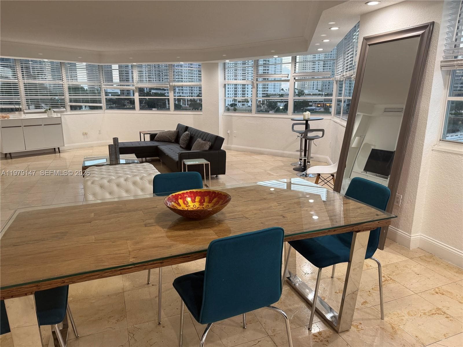 801 Brickell Bay Dr # 470, Miami FL 33131 — 10