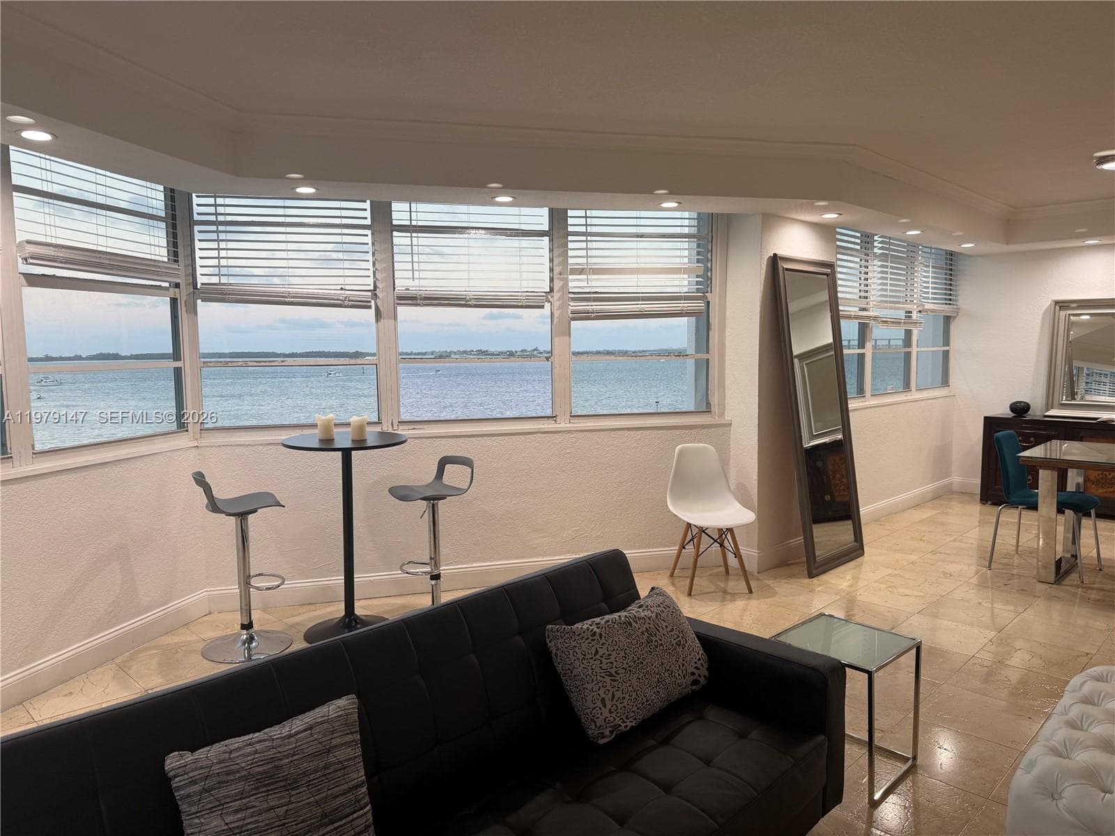 801 Brickell Bay Dr # 470, Miami FL 33131 — 14