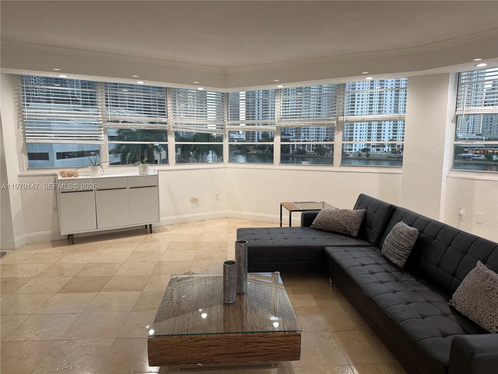 801 Brickell Bay Dr # 470, Miami FL 33131 — 15