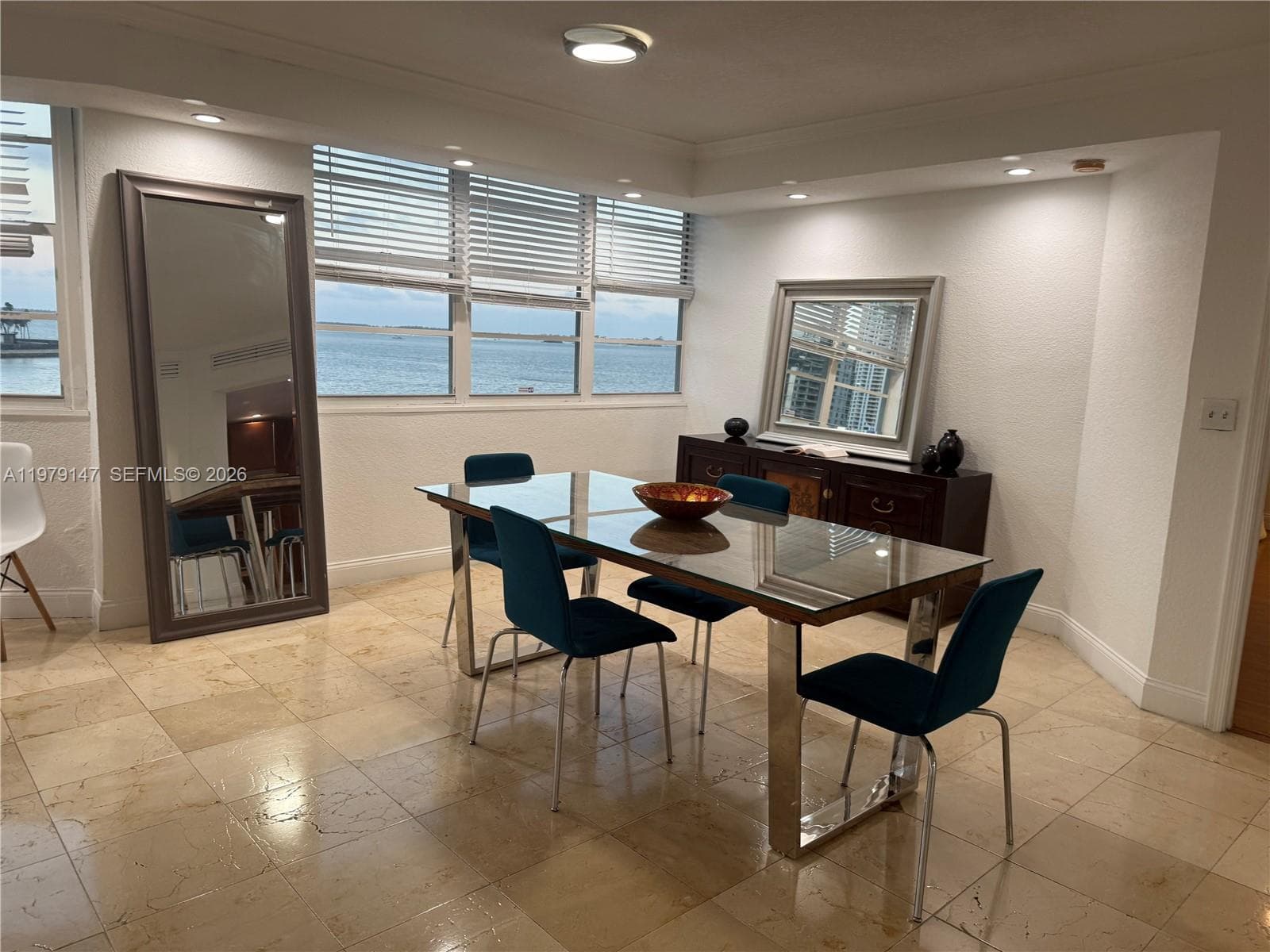 801 Brickell Bay Dr # 470, Miami FL 33131 — 11
