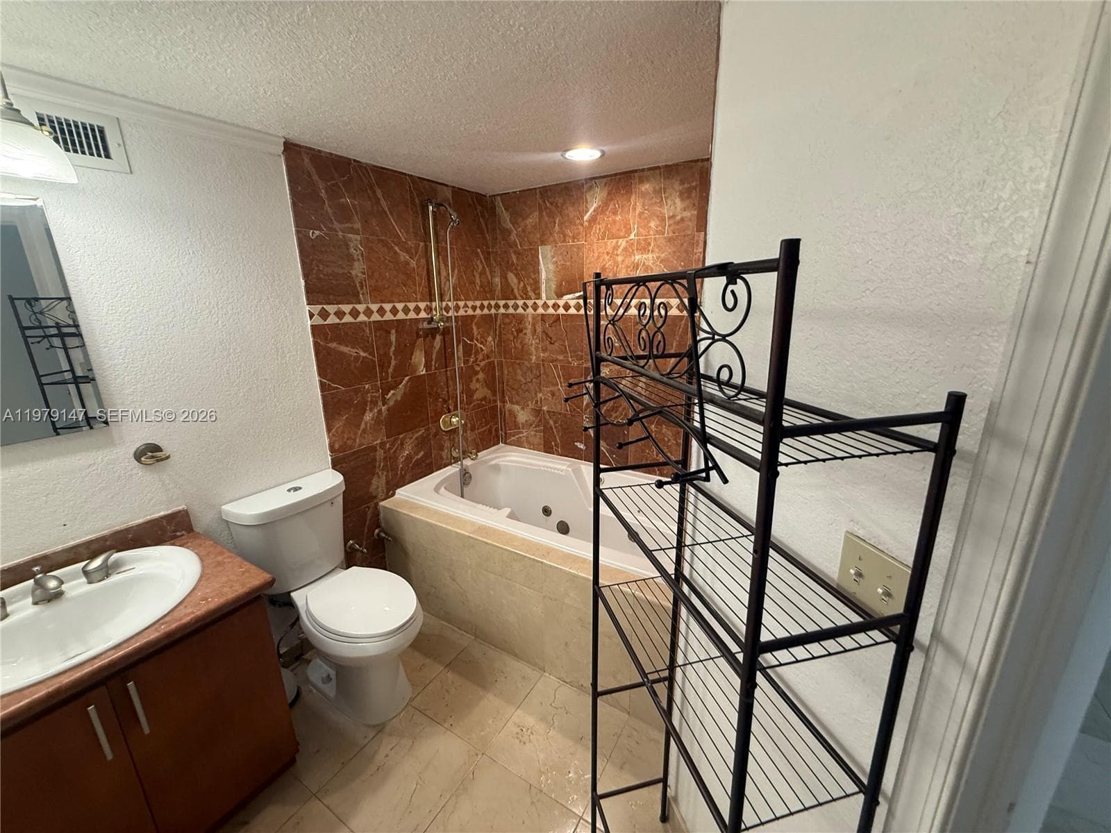 801 Brickell Bay Dr # 470, Miami FL 33131 — 31
