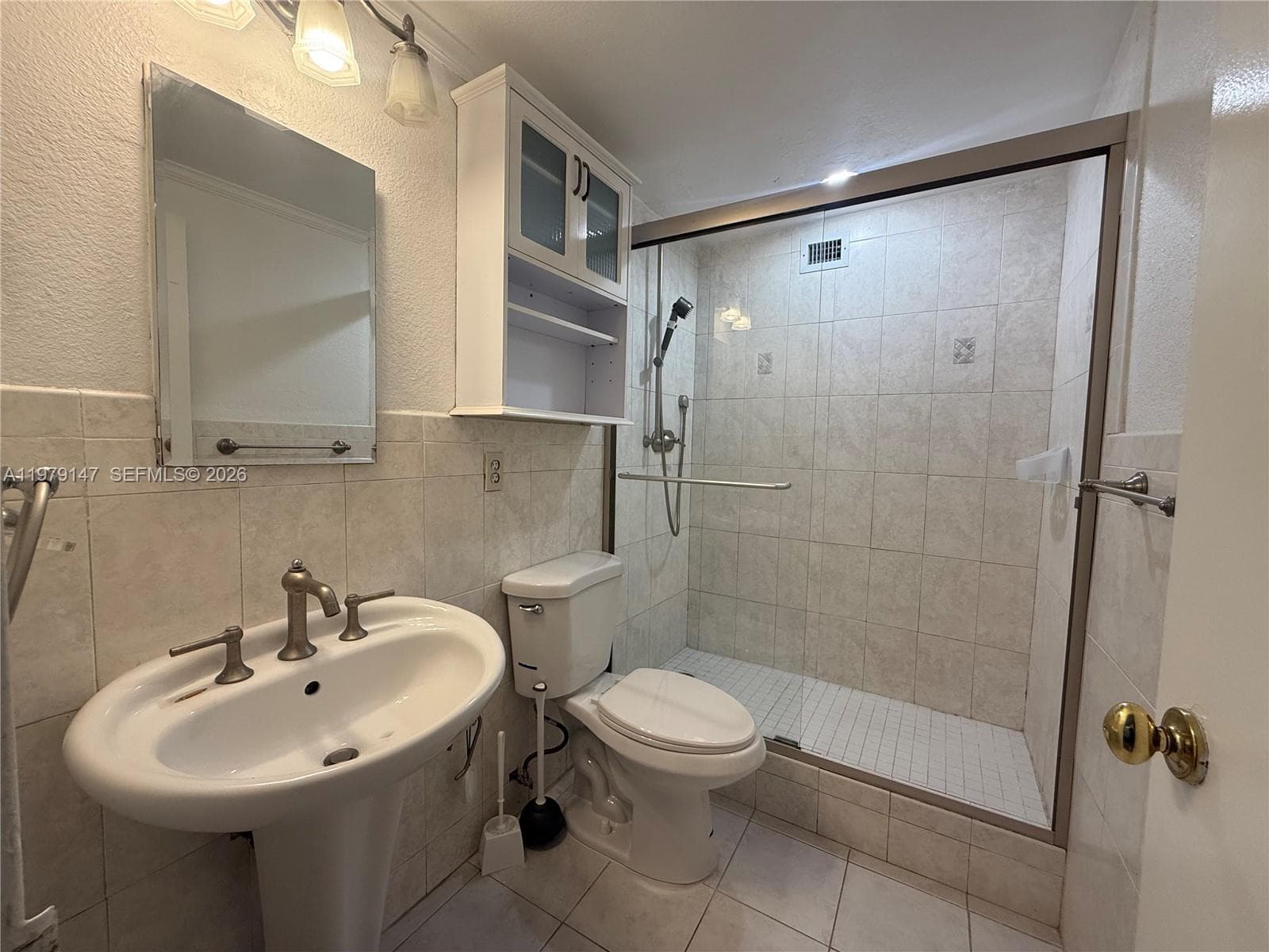 801 Brickell Bay Dr # 470, Miami FL 33131 — 39